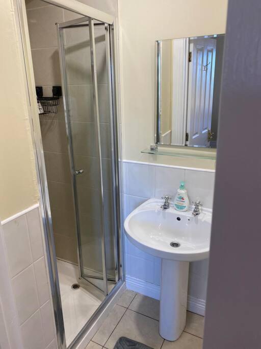 2 Bed Cosy In Heart Of Mullingar. * Mullingar